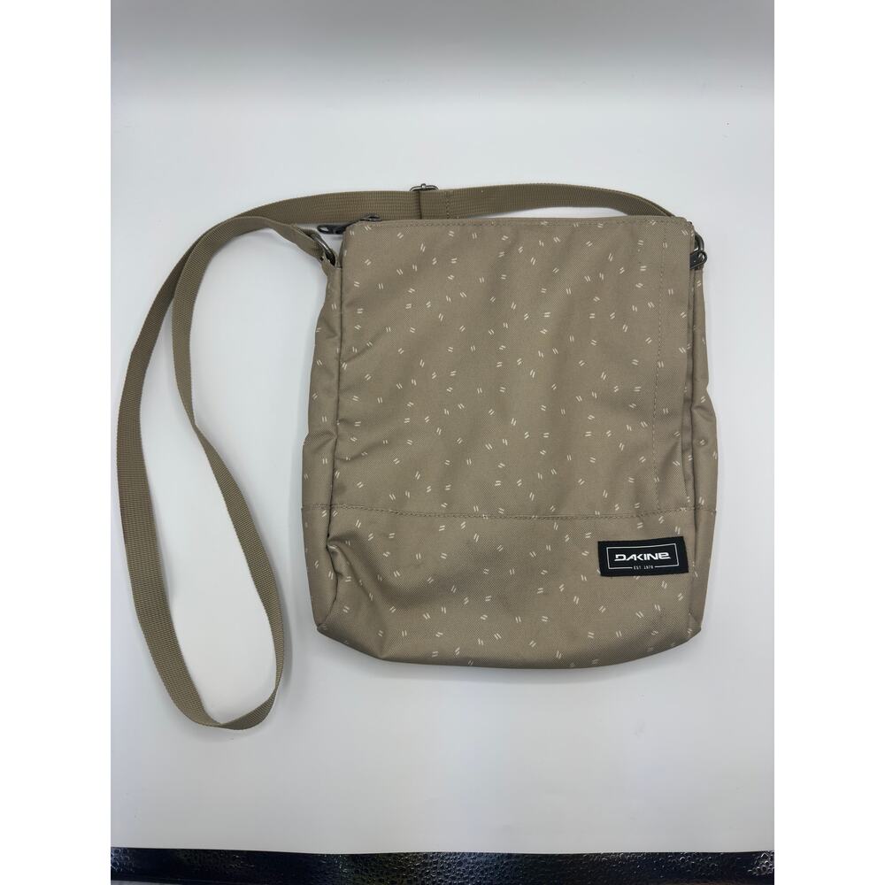 🌸 Dakine "Jordy" Crescent Floral Crossbody Bag 🌸